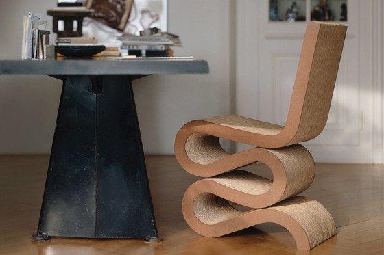 Image 1 of Vitra Wiggle-stoel