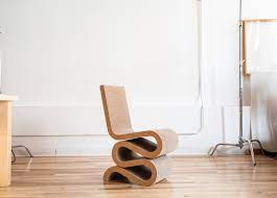 Image 1 of Vitra Wiggle-stoel