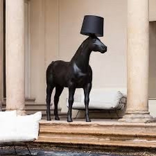 Mooooi horse lamps