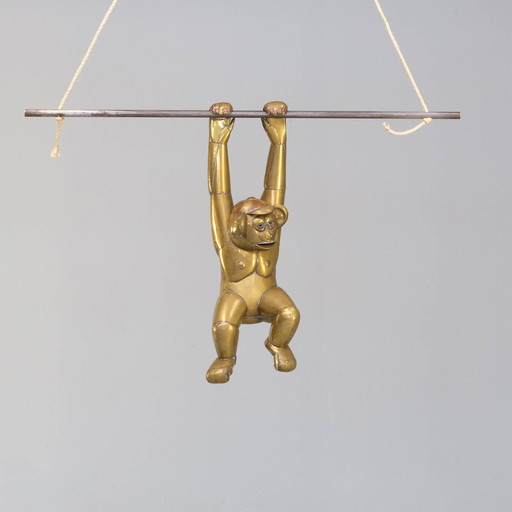Hanging Monkey 21