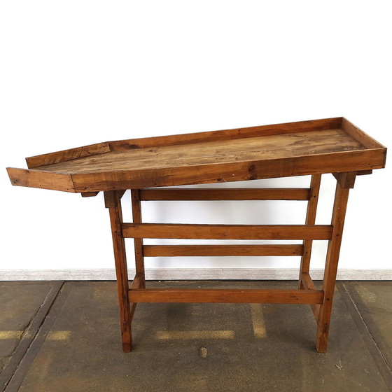 Image 1 of Brocante sorting table | Old vintage olive sorting table