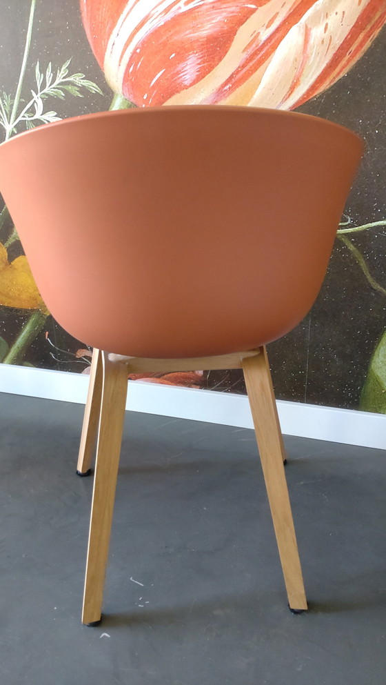 Image 1 of Draft chair 