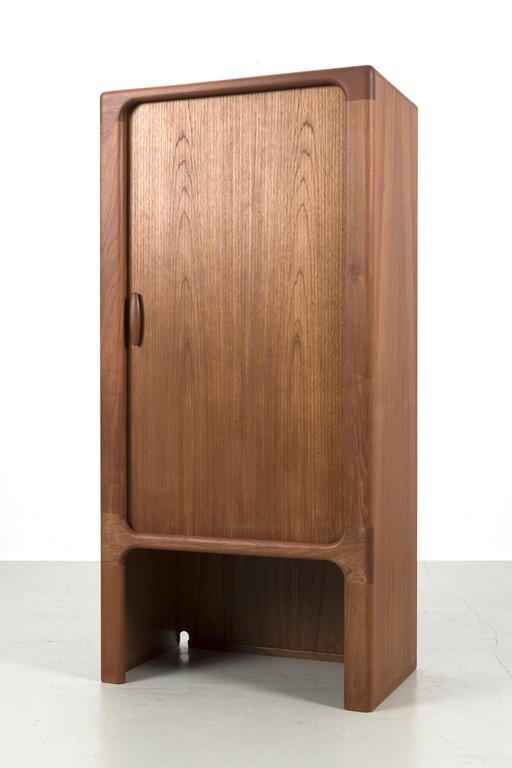 Dyrlund cupboard