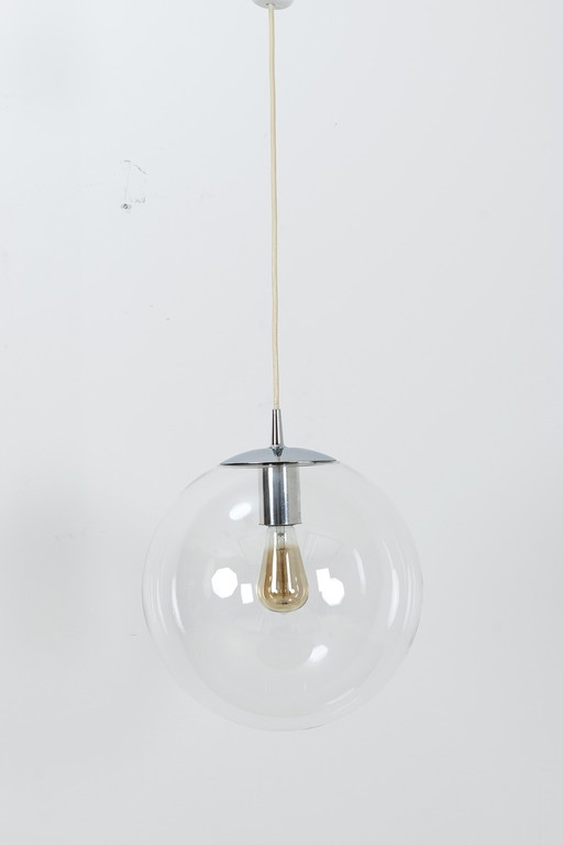 Putzler ball lamp