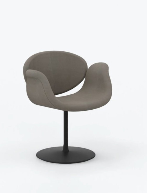 Image 1 of Chat Journey Chair