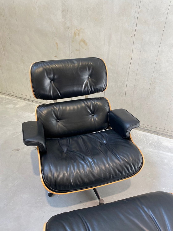 Image 1 of Eames Stuhl Schwarz