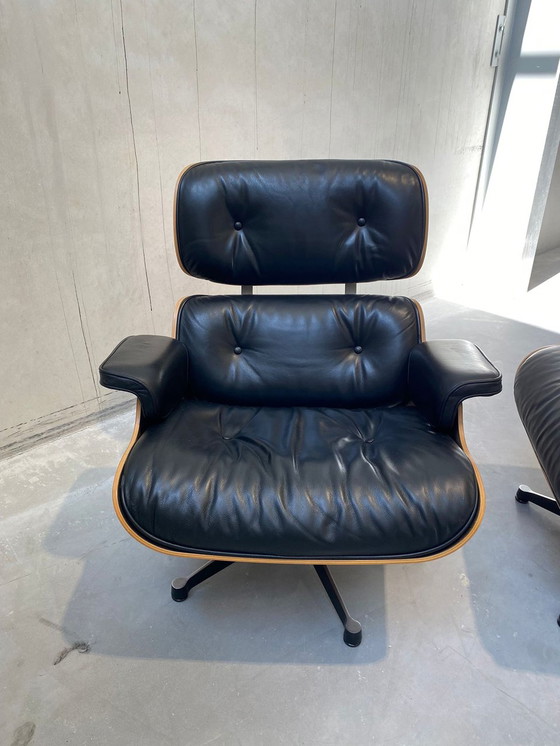 Image 1 of Eames Stuhl Schwarz