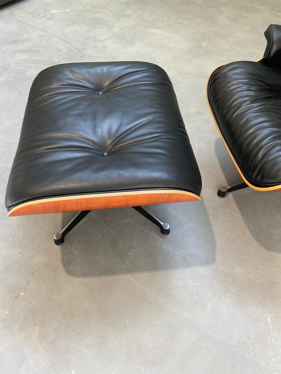 Image 1 of Eames Stuhl Schwarz