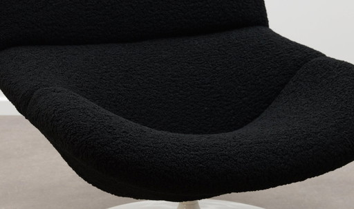 Artifort F518 Met Hocker