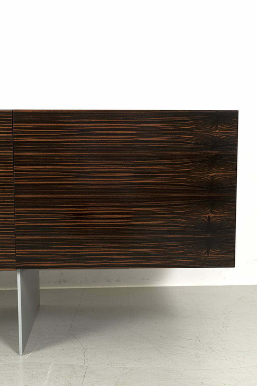 Spektakuläres Sideboard aus Ebenholz-Makassar-Furnier