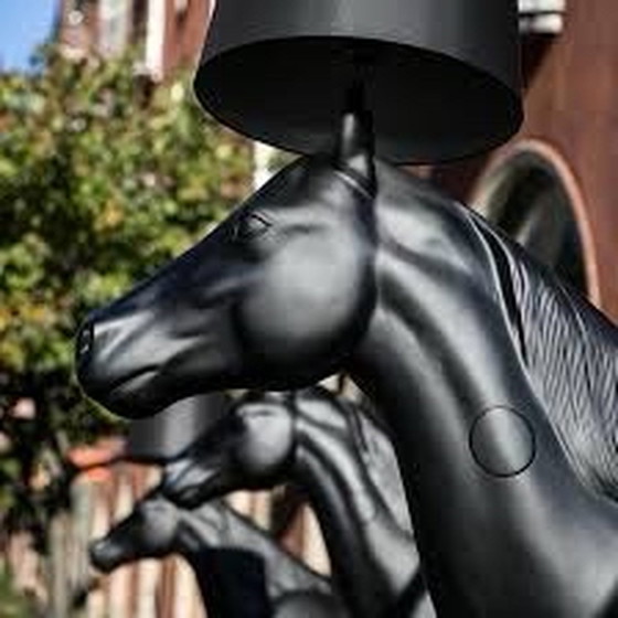 Image 1 of Keine Crash-Horse-Lampe